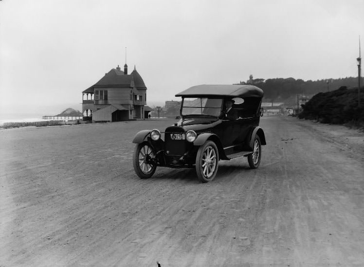 A Briscoe Motor Car pictured along the unpaved Great Highway in San Francisco, California, 1918