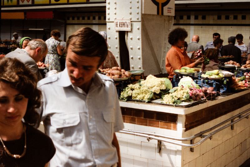 Market, Kiev, 1989