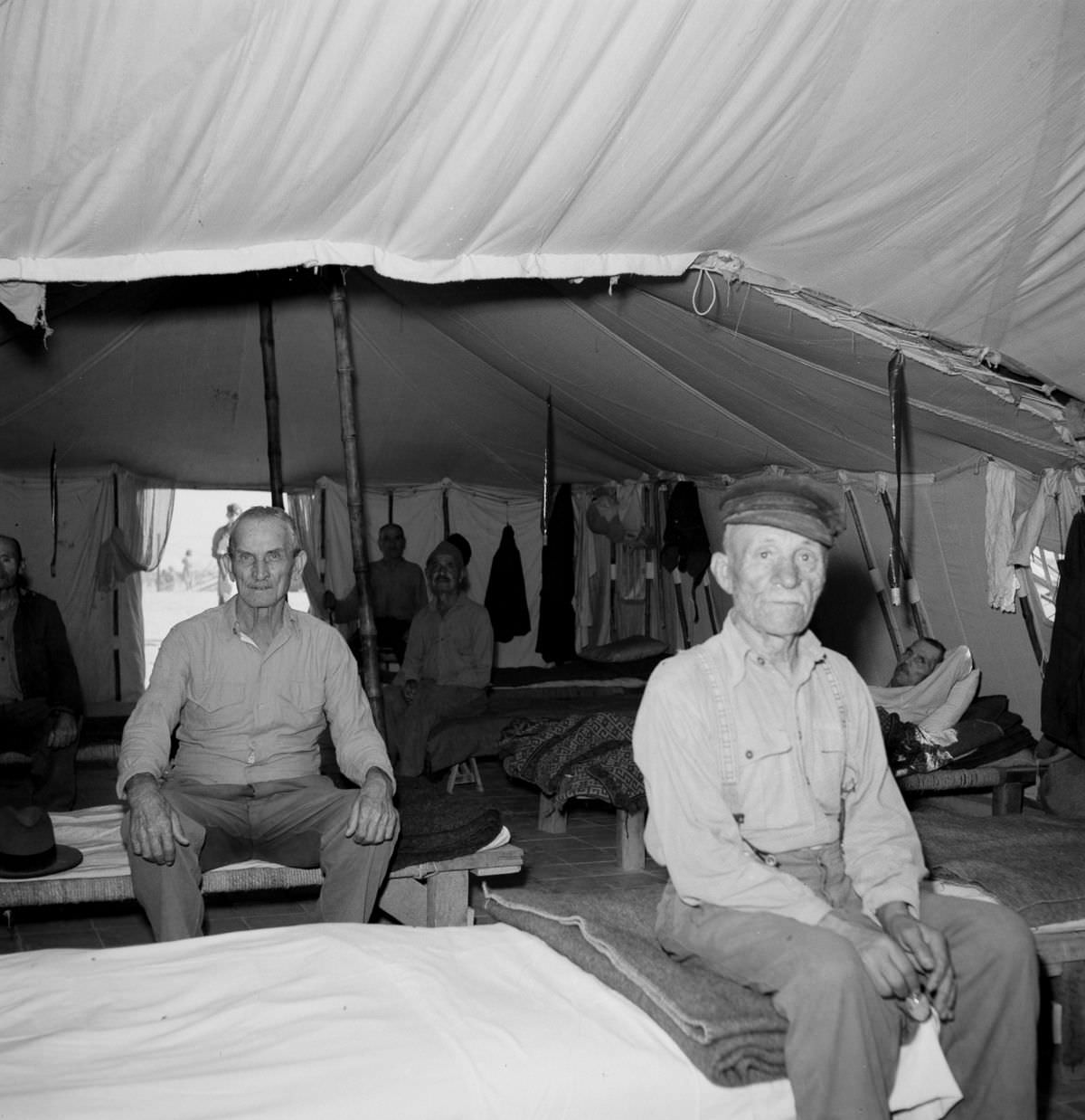 A Glimpse into the Lives of War Refugees: The El Shatt Camps in Egypt during WWII