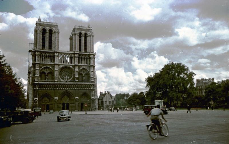 Paris, Notre-Dame, France, 1950