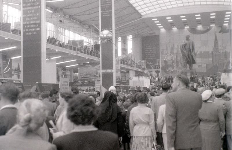 Soviet Union pavilion, Expo 58 World Fair, Brussels, 1958