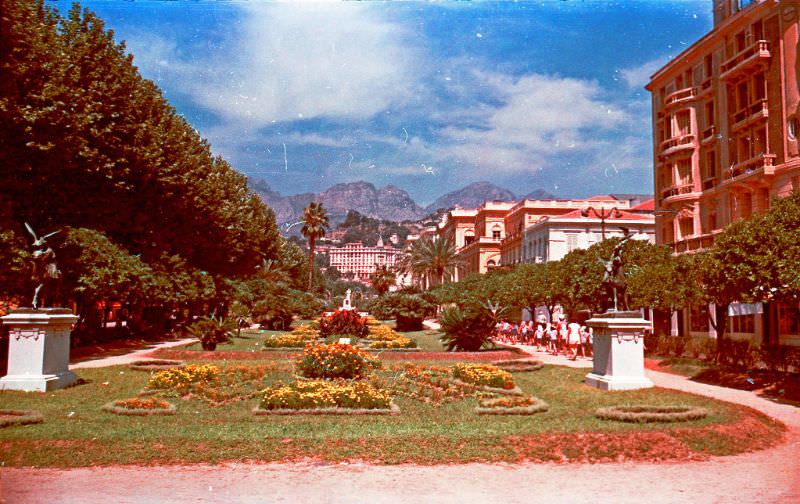 Jardins Biovès, Menton, France, 1950