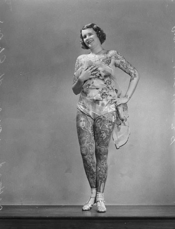 Betty Broadbent, the 'Tattooed Venus', Sydney, 4 April 1938