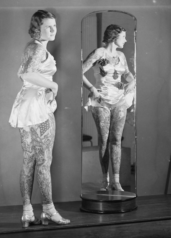 Betty Broadbent, the 'Tattooed Venus', Sydney, 4 April 1938