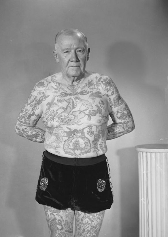 Tattooed man from the front, Australia, 25 December 1937