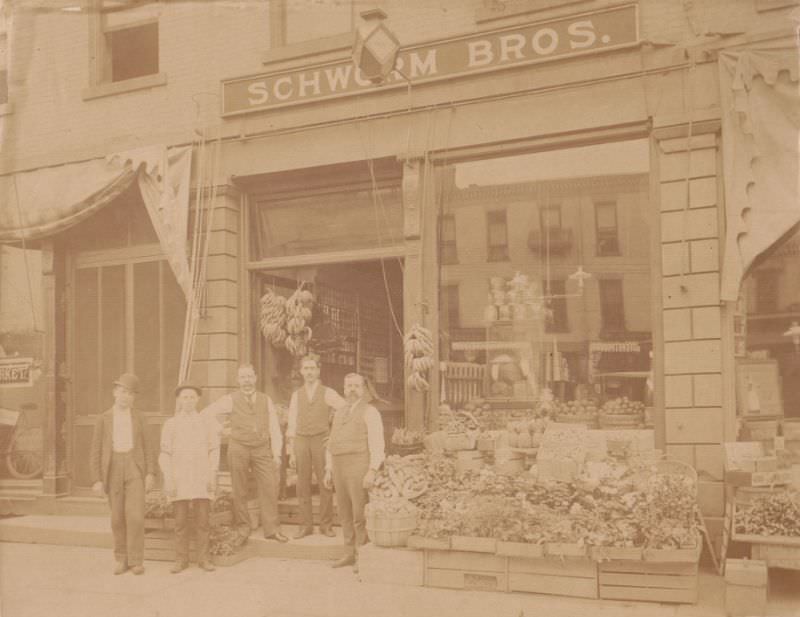 Schworm Bros. Grocery, Massillon