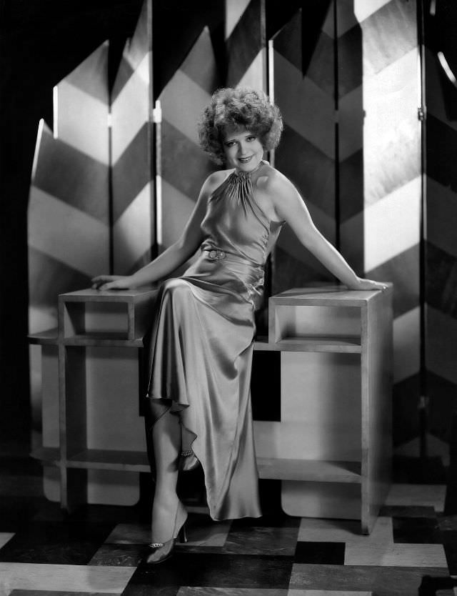 Stunning Photos of Clara Bow and other Stars from the movie 'Her Wedding Night (1930)'