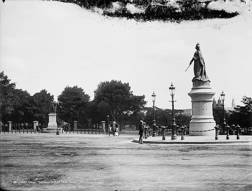 The Heart of Sydney: A Look at Hyde Park in the Early 1900s