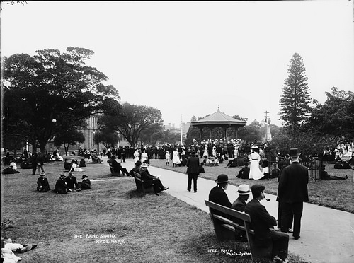 The Heart of Sydney: A Look at Hyde Park in the Early 1900s