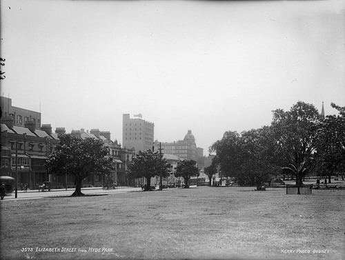 The Heart of Sydney: A Look at Hyde Park in the Early 1900s