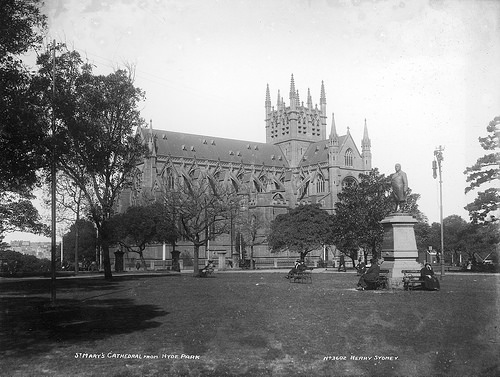 The Heart of Sydney: A Look at Hyde Park in the Early 1900s