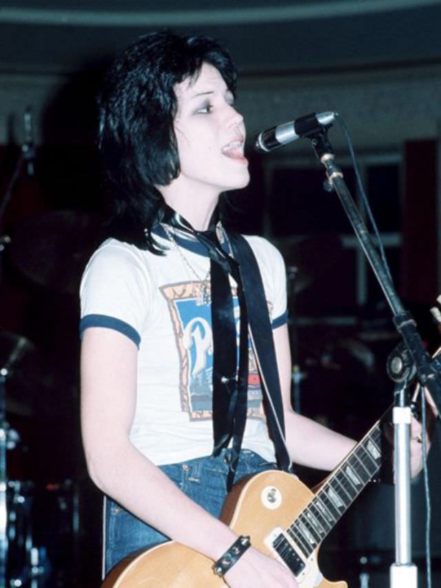 Joan Jett's Iconic Haircut: The Punk Rock Look That Changed Fashion Forever
