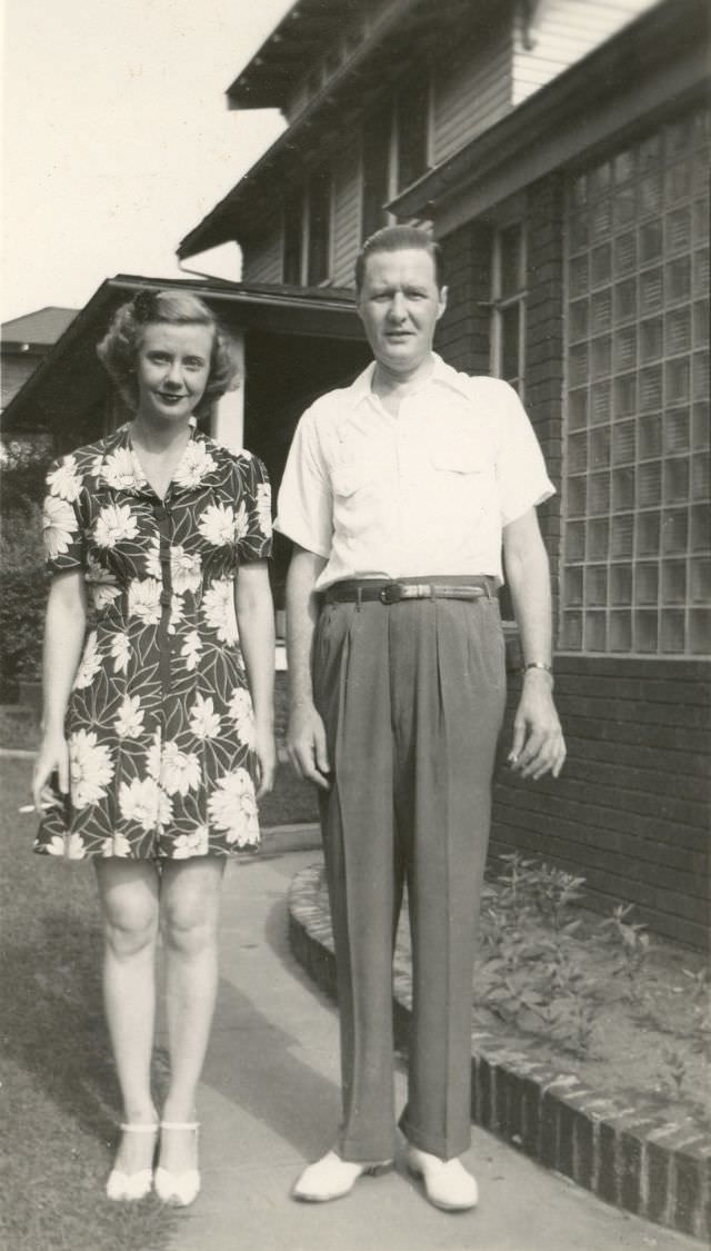 Beautiful Vintage Photos of Lovely Couples from the 1940s