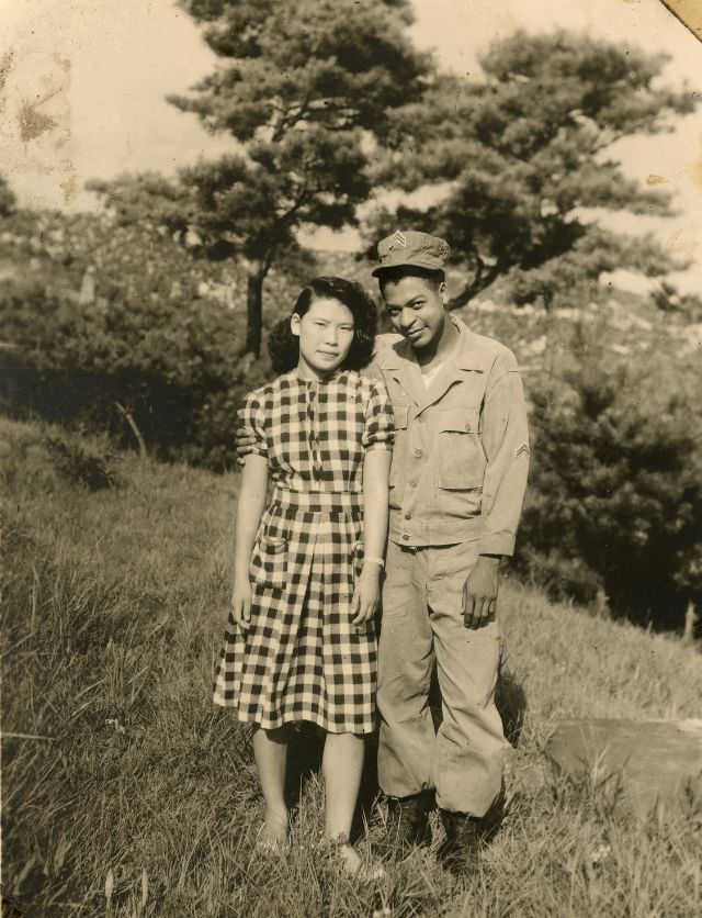 Beautiful Vintage Photos of Lovely Couples from the 1940s