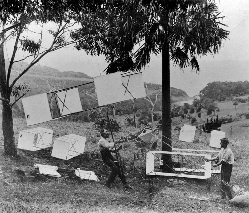 Lawrence Hargrave (seated) with his man-lifting kites in Stanwell Park, 1894.