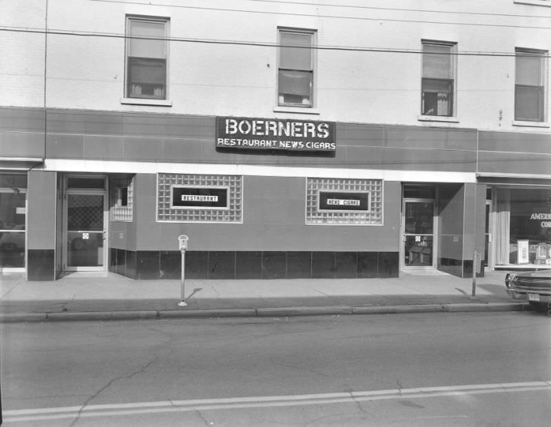 Boerners Cigar store, Massillon, Ohio, December 1968