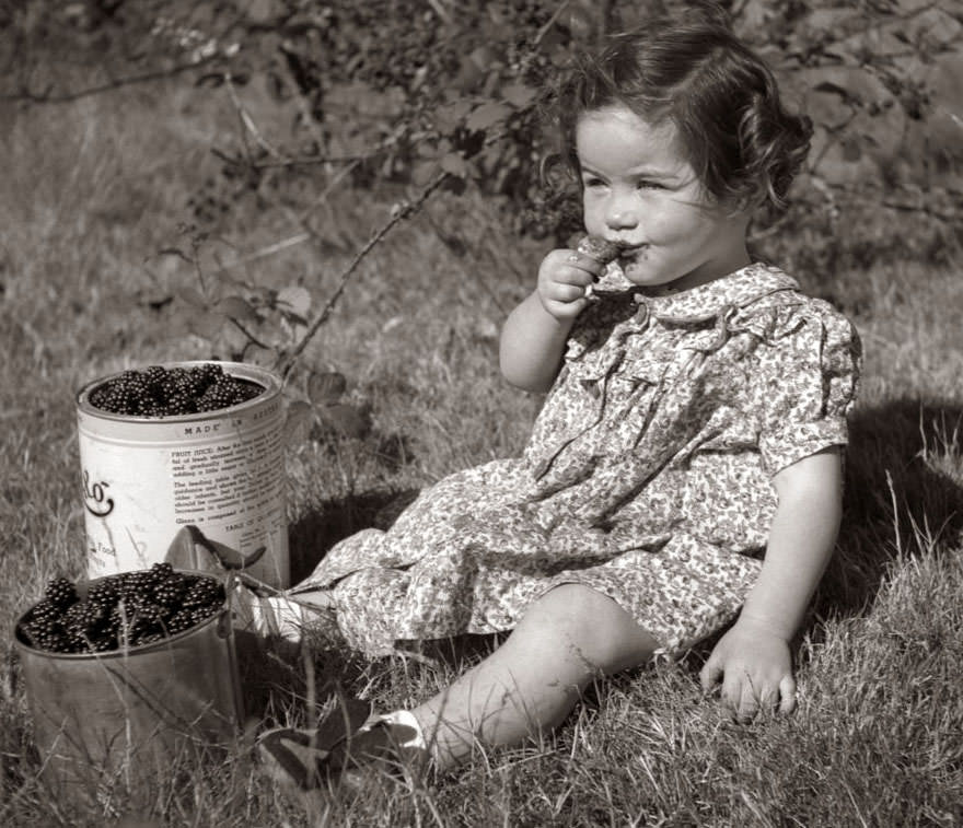 A Glimpse into the Lives of Melbourne's Children in the 1940s-50s