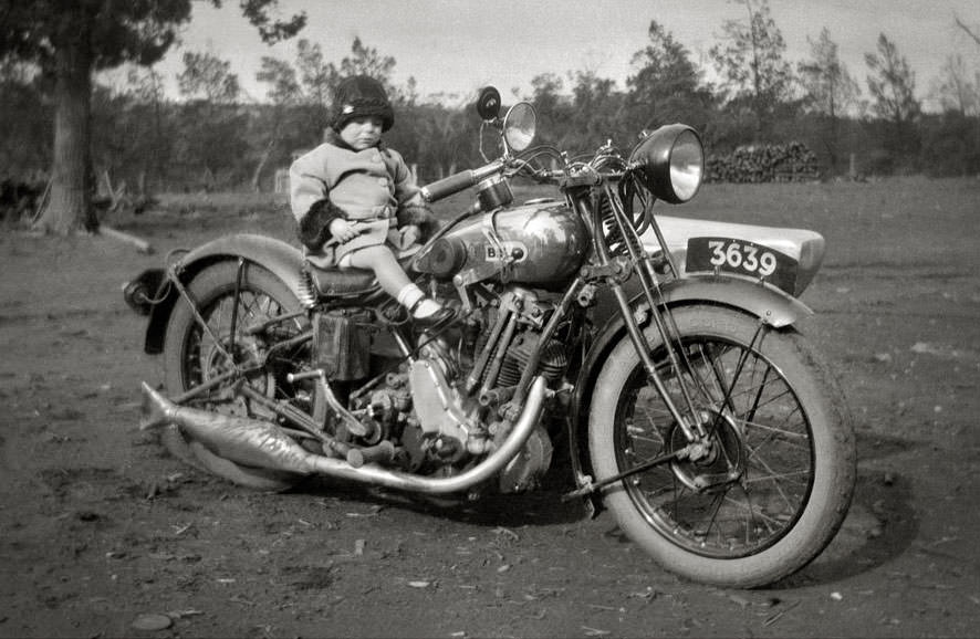 A Glimpse into the Lives of Melbourne's Children in the 1940s-50s