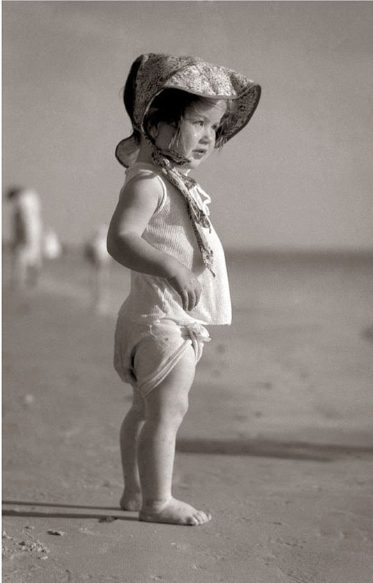 A Glimpse into the Lives of Melbourne's Children in the 1940s-50s