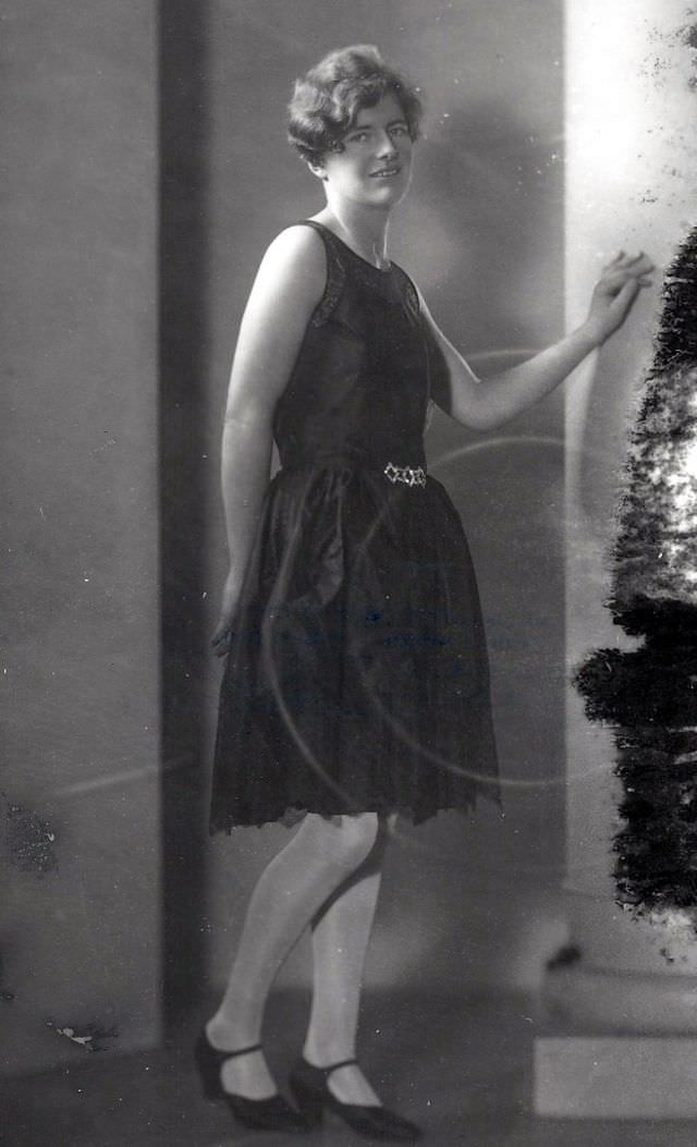 Fashionable Flappers: Glamorous Portraits of 1920s Melbourne Women