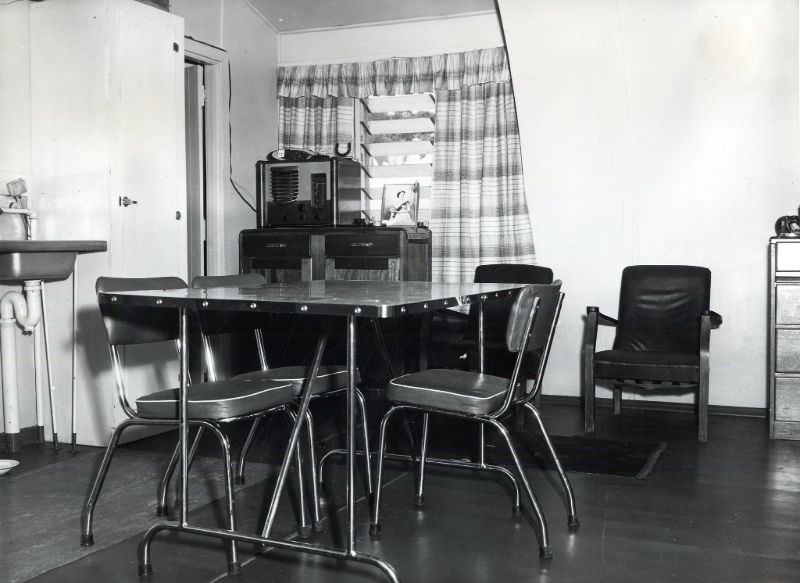 Gepps Cross Hostel kitchen and living room