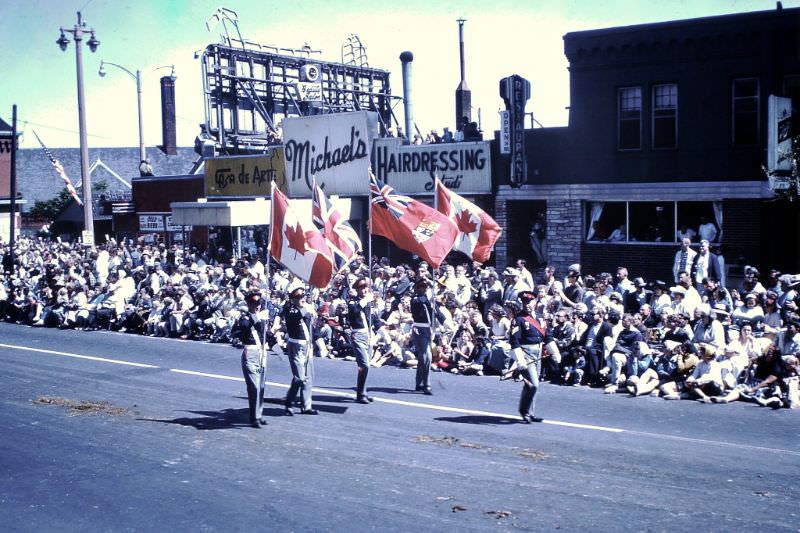 The Spectacular Milwaukee Circus Parade of the 1960s: A Blast from the Past!