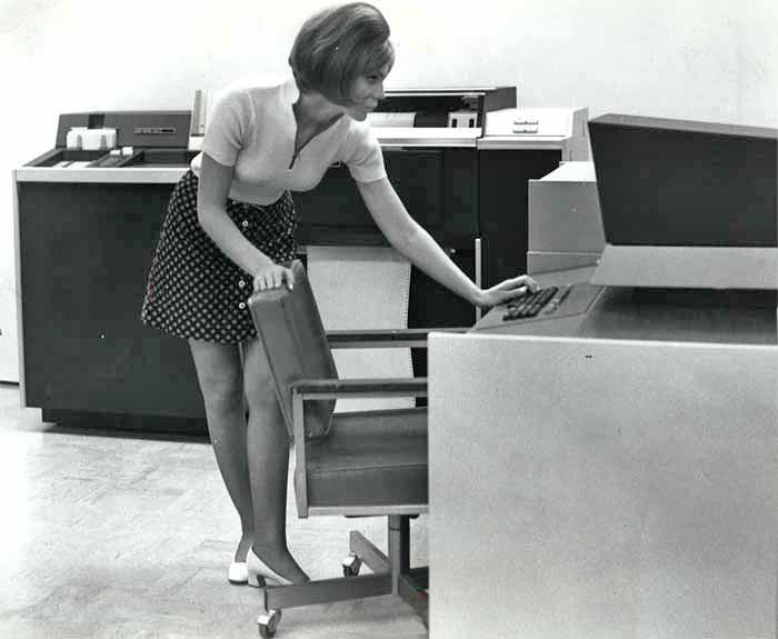 The Miniskirt Marketing Ploy: How Advertisers Used Women to Sell Computers