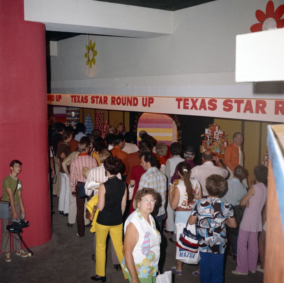 Crowning Miss Pecan Nuts: A Look at the 1972 Texas State Fair Beauty Pageant