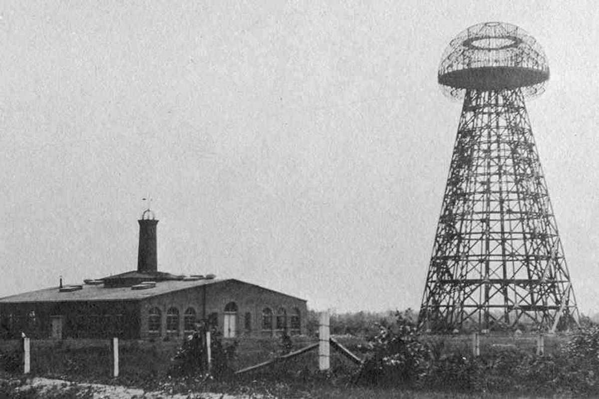 Tesla’s Wardenclyffe Tower in Long Island, 1904.