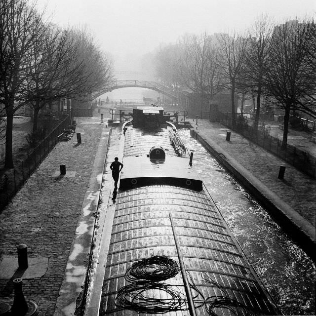 Canal Saint-Martin, Paris, 1936.
