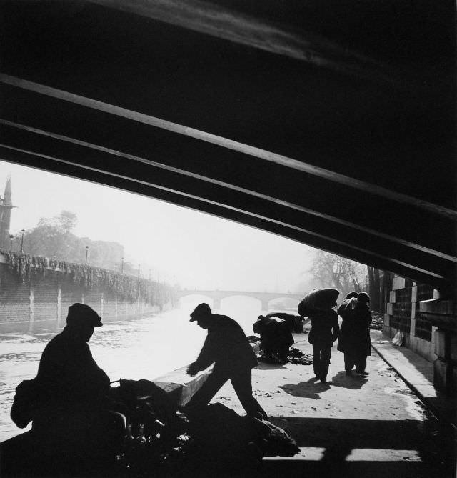 Ragpickers, Paris, 1935.