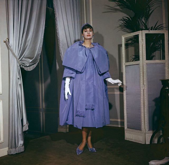 Comedie Francaise' parma violet faille evening gown from the House of Dior. Fall-Winter 1958-1959.