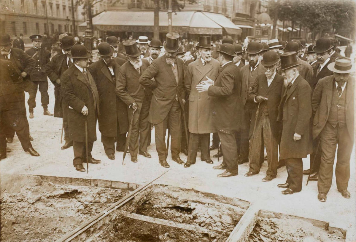 The Soaked City: Paris' Historic 1914 Rainstorm