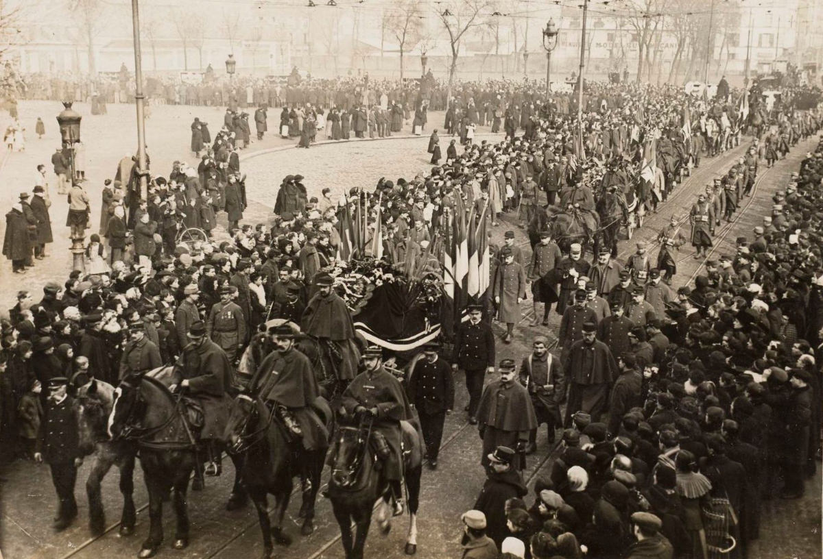 The Soaked City: Paris' Historic 1914 Rainstorm