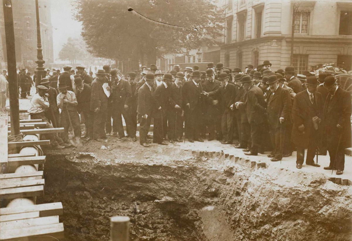 The Soaked City: Paris' Historic 1914 Rainstorm