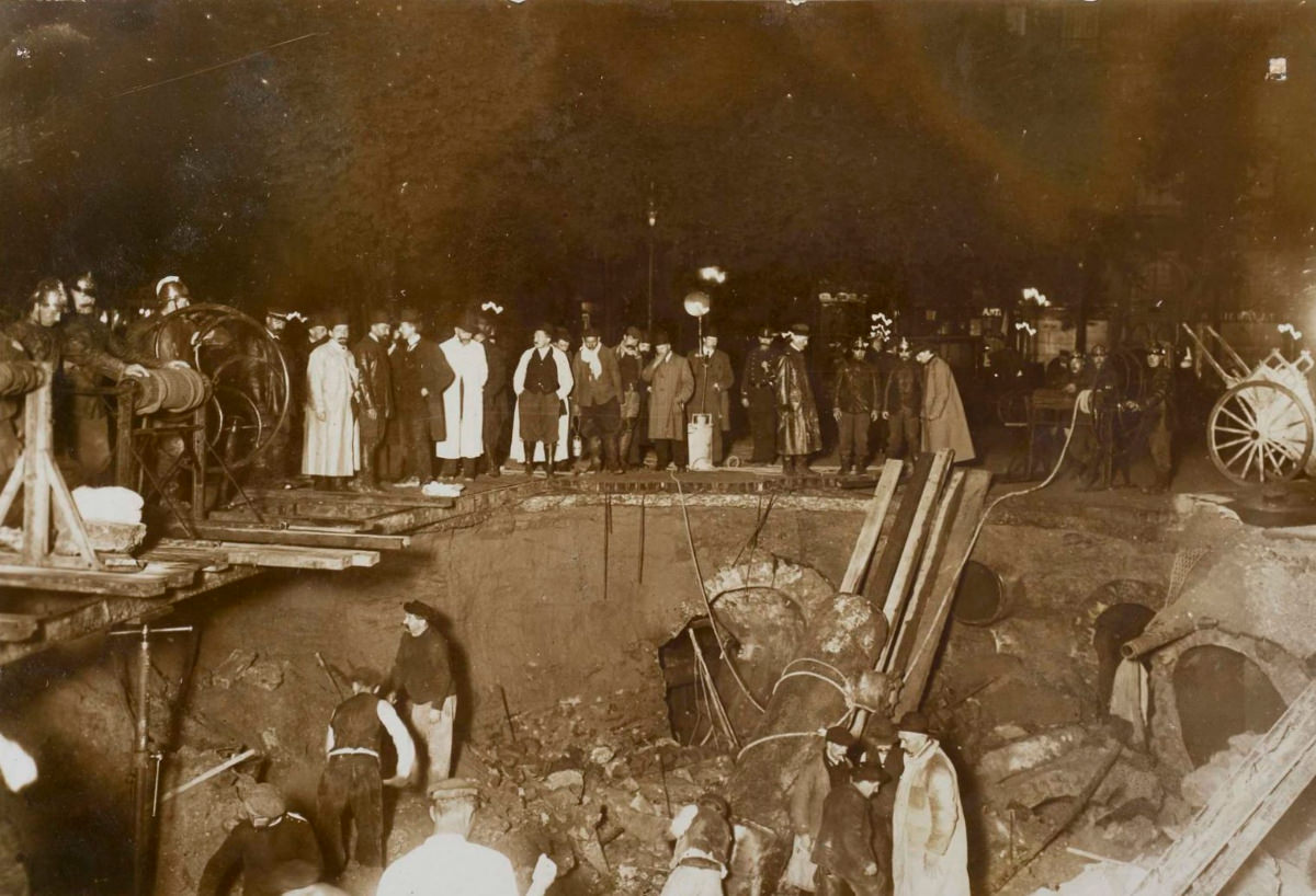 The Soaked City: Paris' Historic 1914 Rainstorm