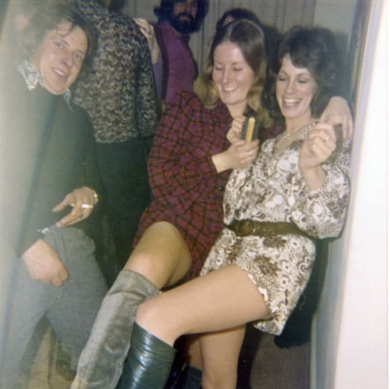 Relive the Groove: A Look Back at the Most Epic Parties of the 1970s in the UK