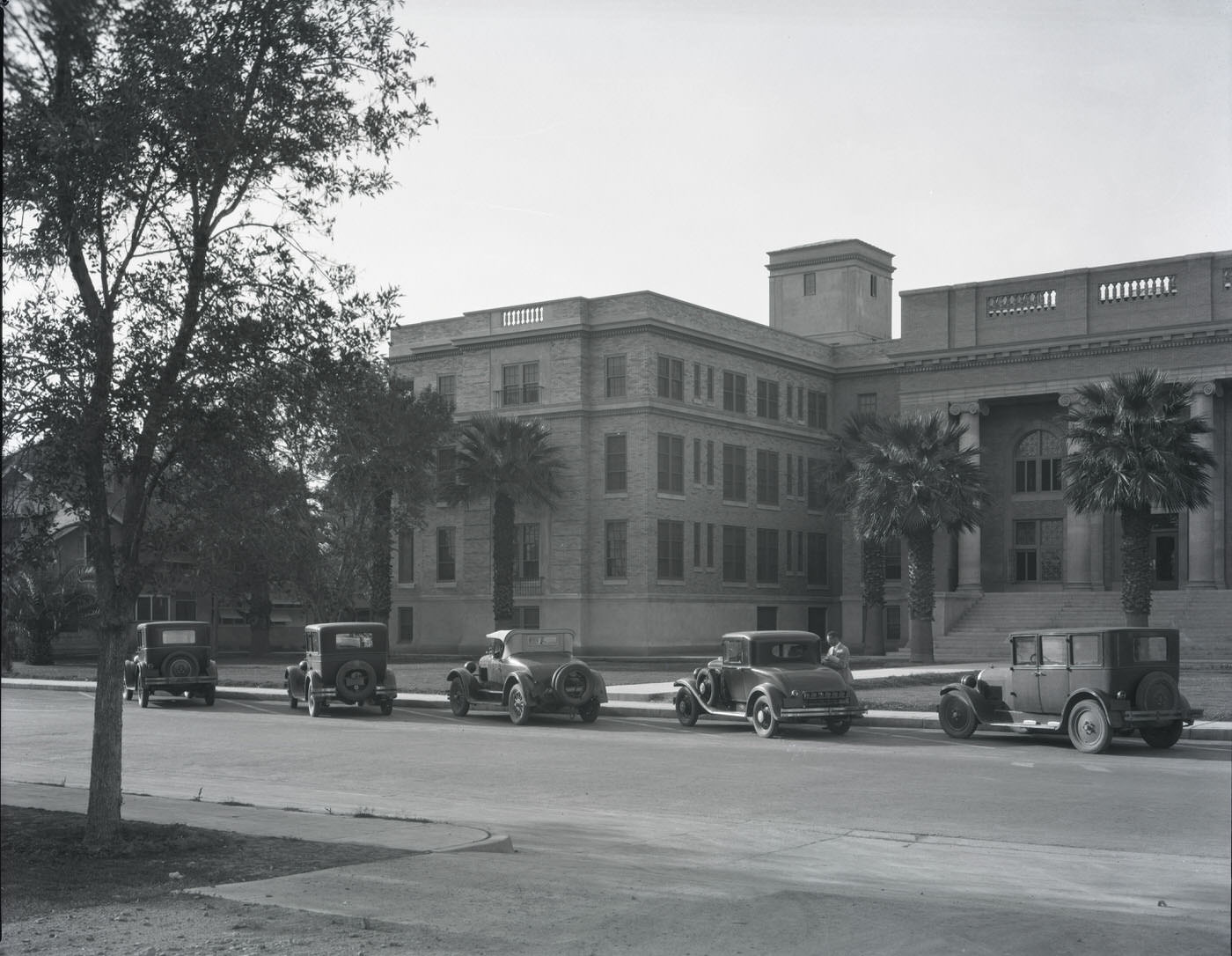 Good Samaritan Hospital Building Exterior, 1930s