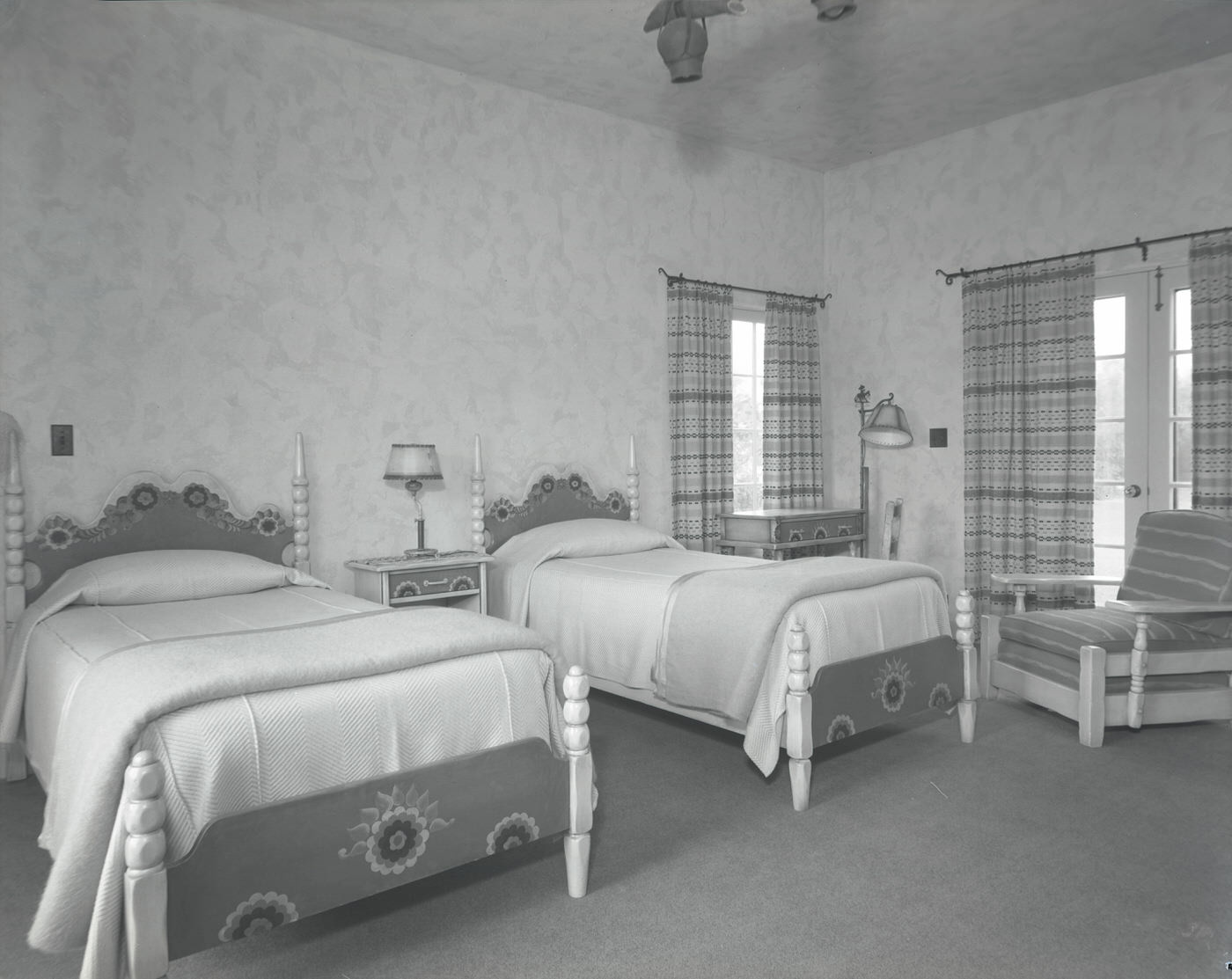 Wigwam Resort Guest Room, 1930s