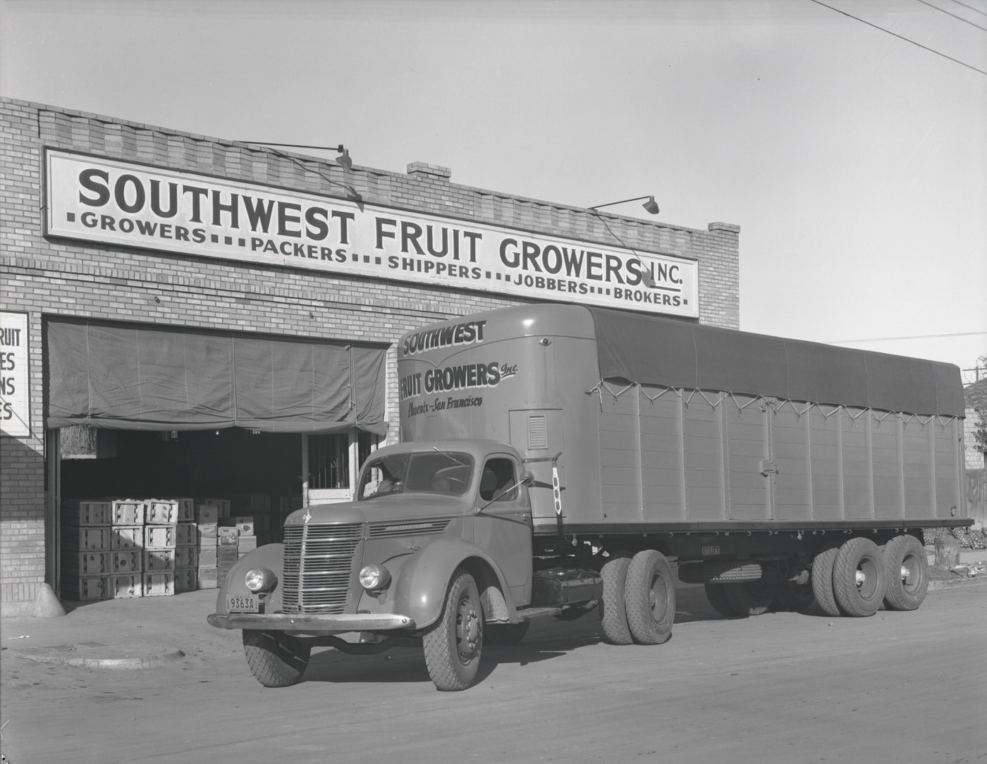 Southwest Fruit Growers Building Exterior and Truck, 1930s