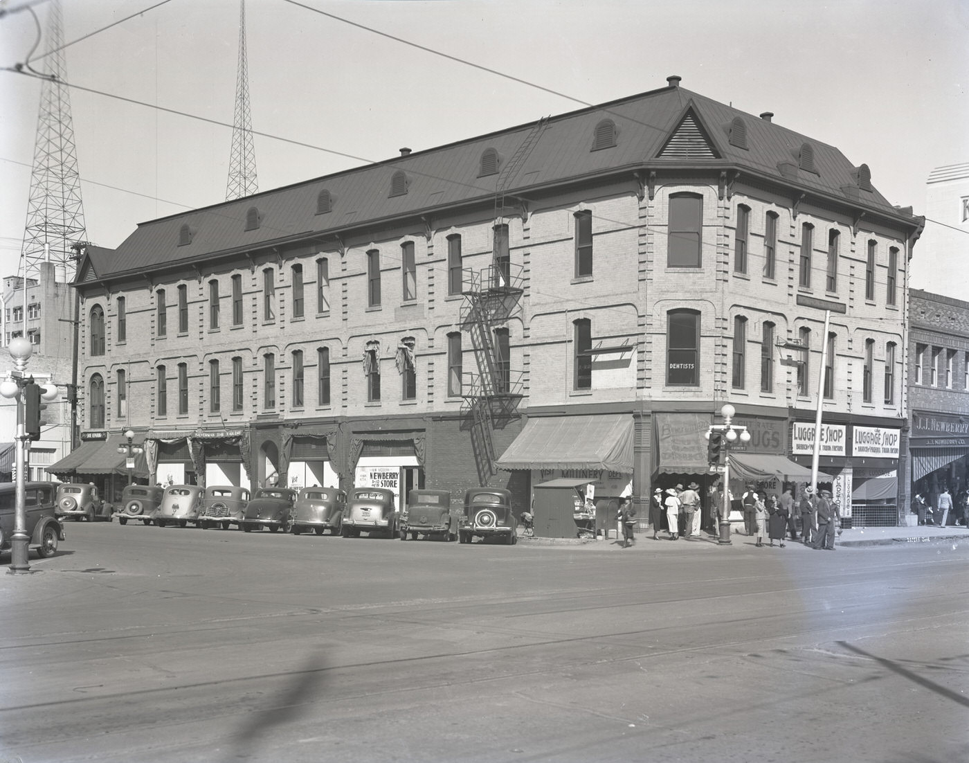 Monihan Building Exterior, 1930s. This building was located at First Ave. and Washington St. in Phoenix.