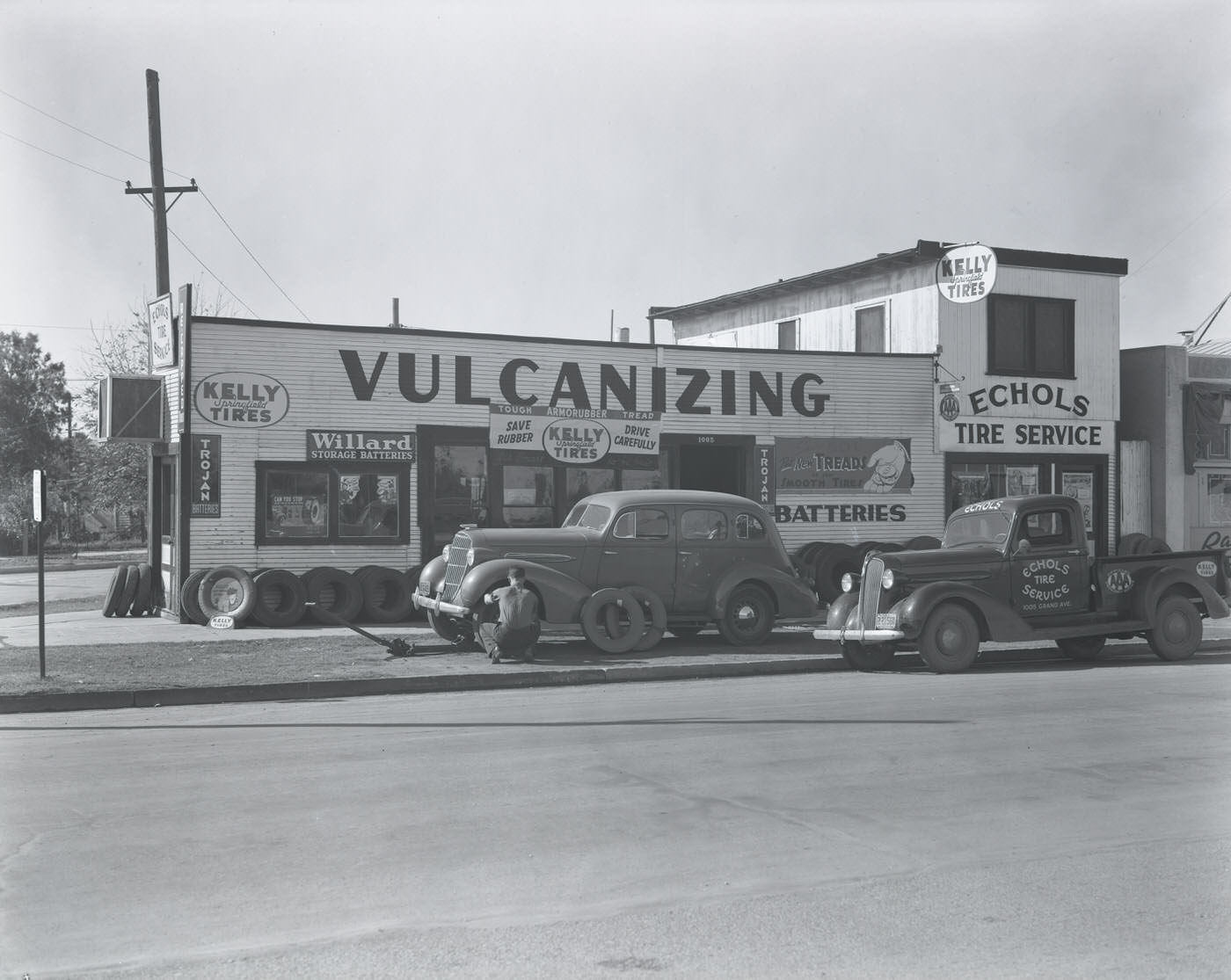 Kelly-Springfield Tire Co. Building Exterior, 1941