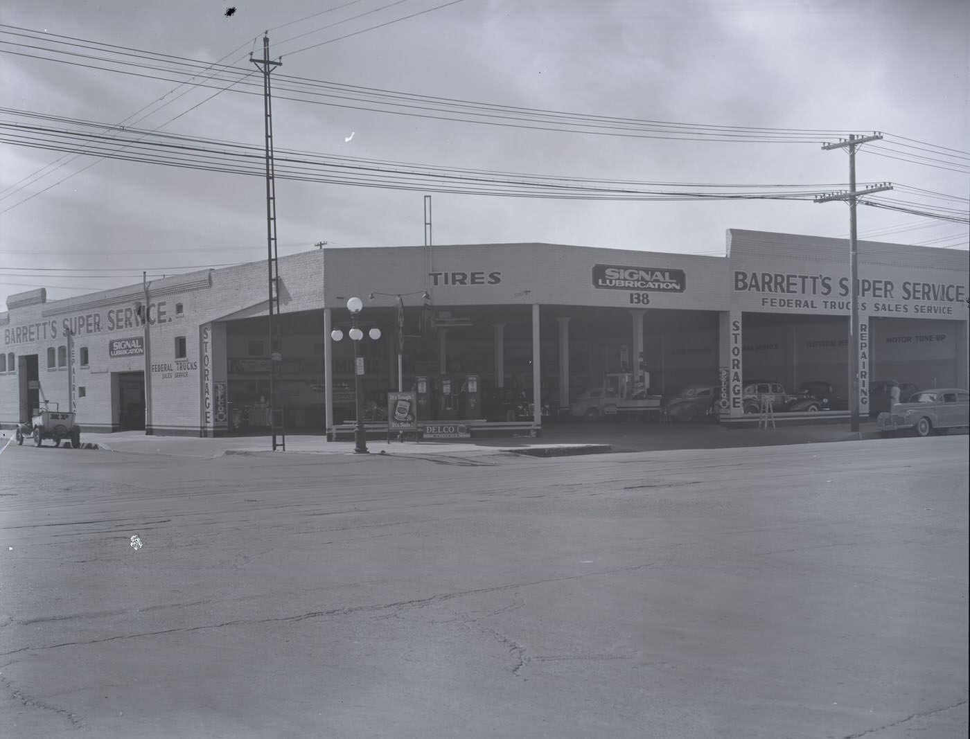 Barrett's Super Service Building Exterior, 1941