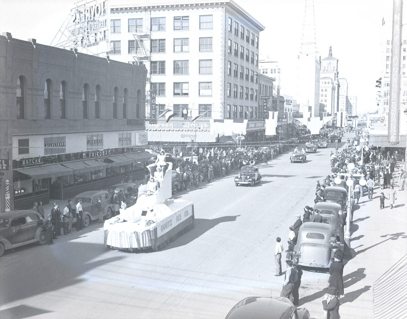 Goetz Ice Company Parade Float, 1941