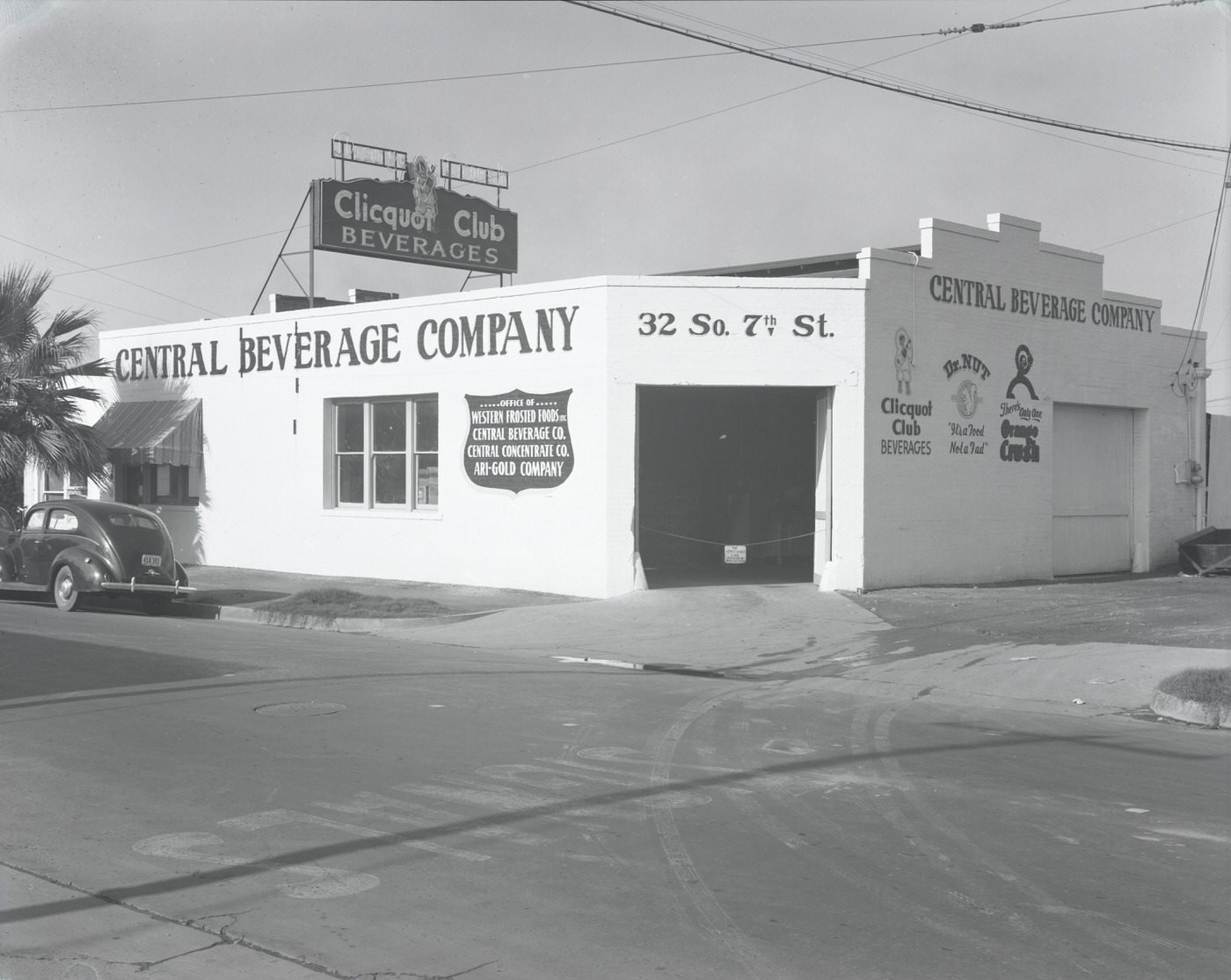 Central Beverage Co. Building Exterior, 1943