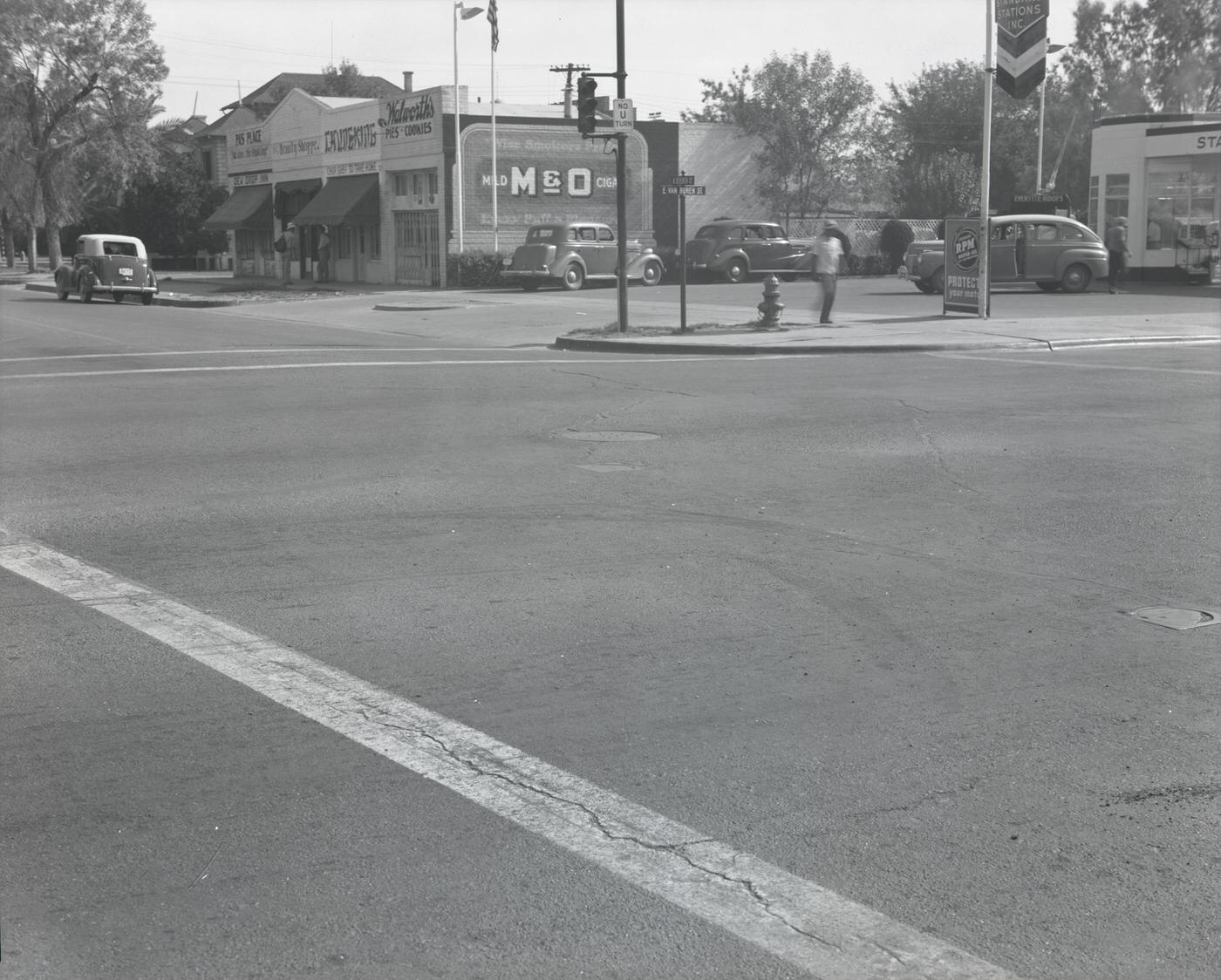 Intersection of E. Van Buren St. and N. Seventh Street, 1943