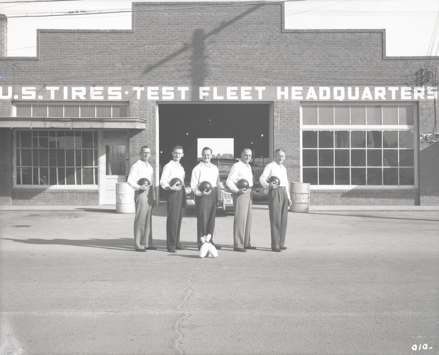 U.S. Tires Test Fleet Headquarters Building and Employees, 1943