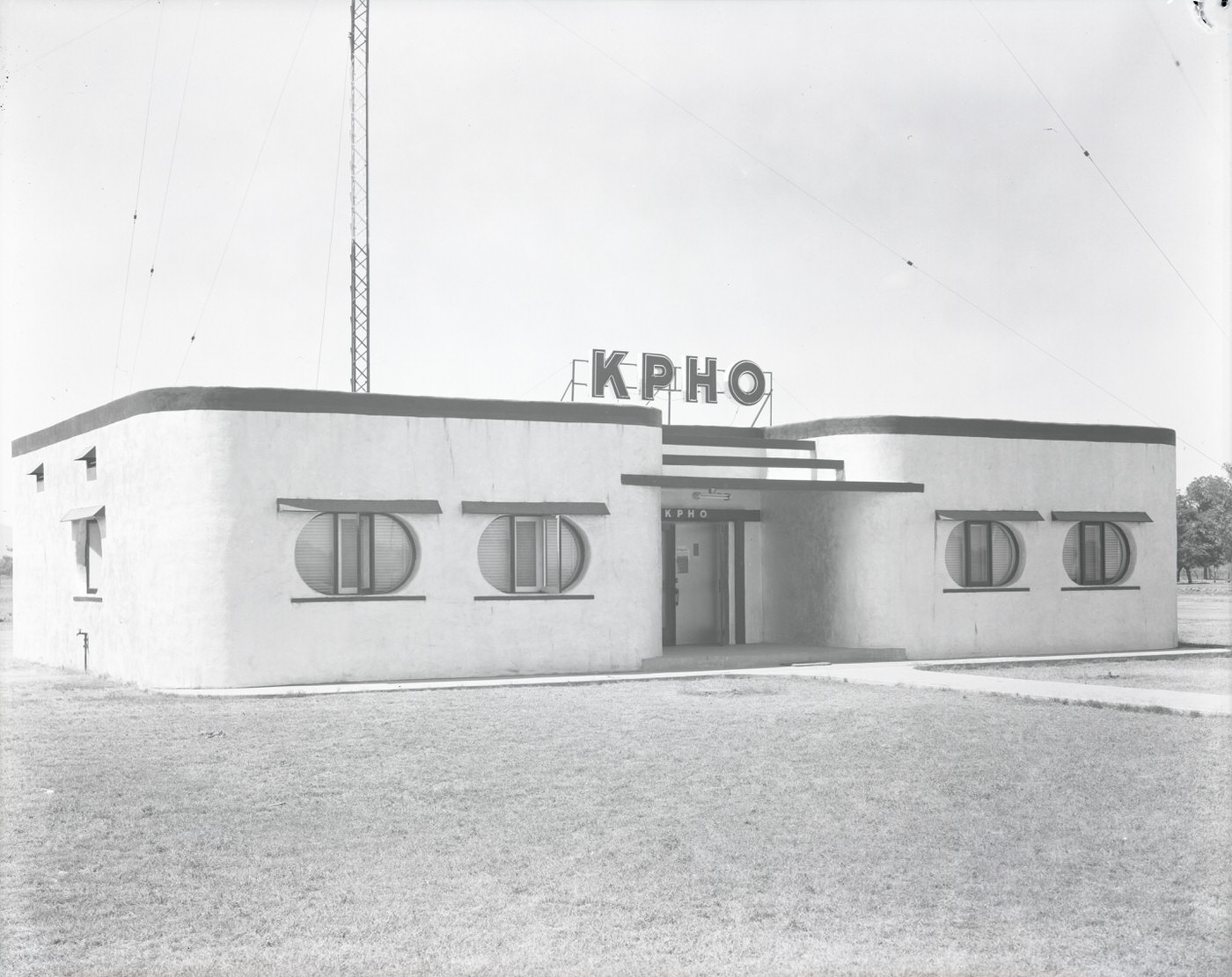 KPHO Radio Station Building Exterior, 1943