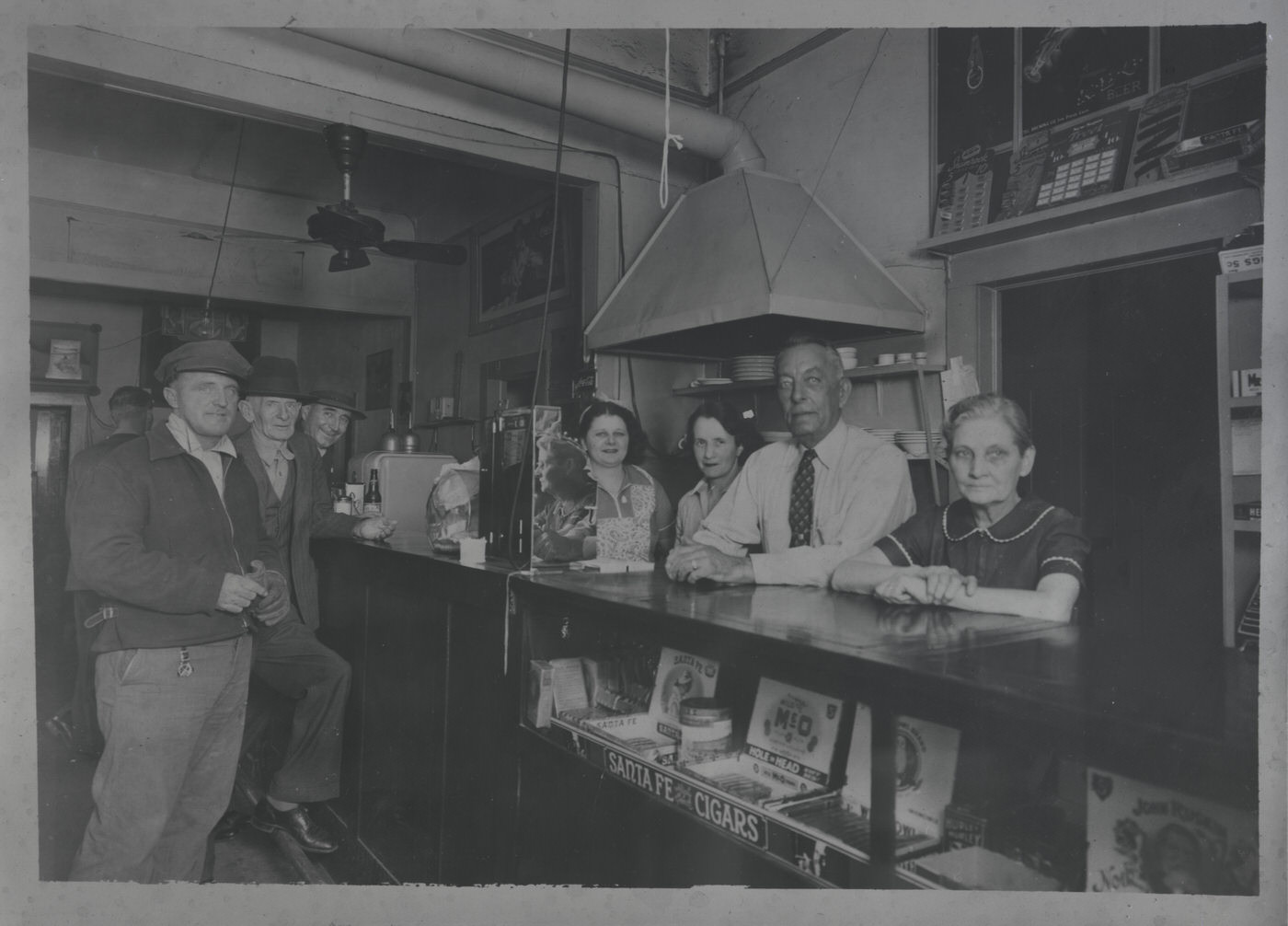 Dixie Hotel Interior, 1943