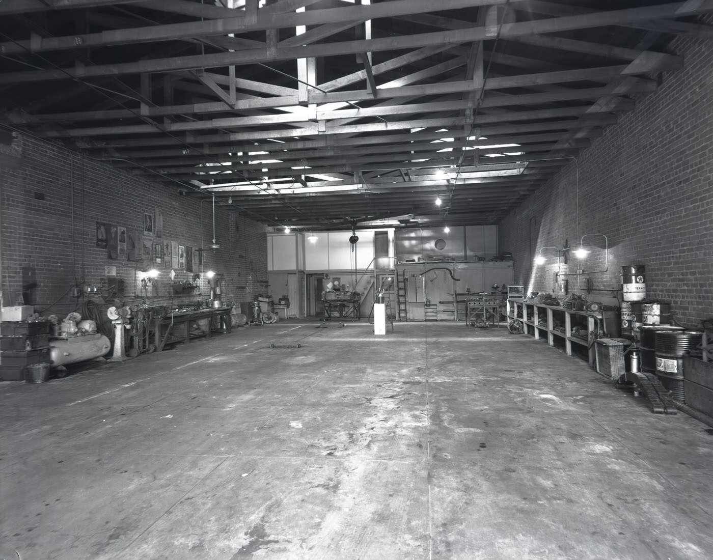 Santa Fe Trailways Building Interior, 1944